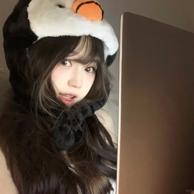 女服务员